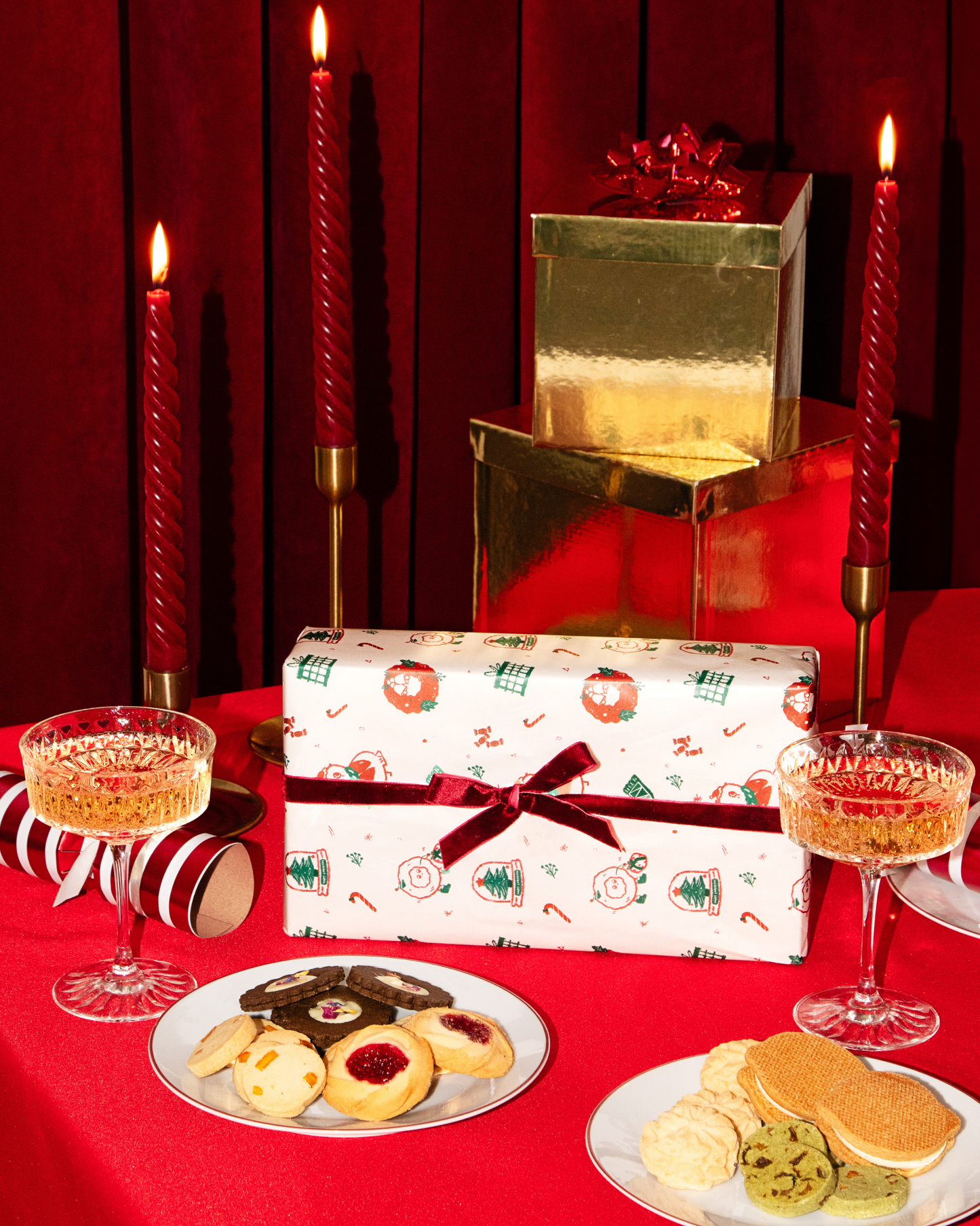 Holiday Cookie Box – Limited Edition (32 pieces)